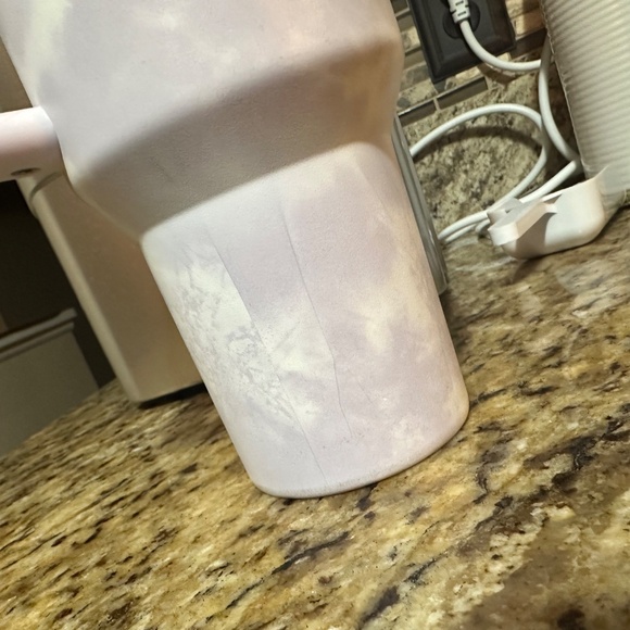 Stanley tumbler 40 OZ Cloud theme Limited edition ! - Picture 5 of 9